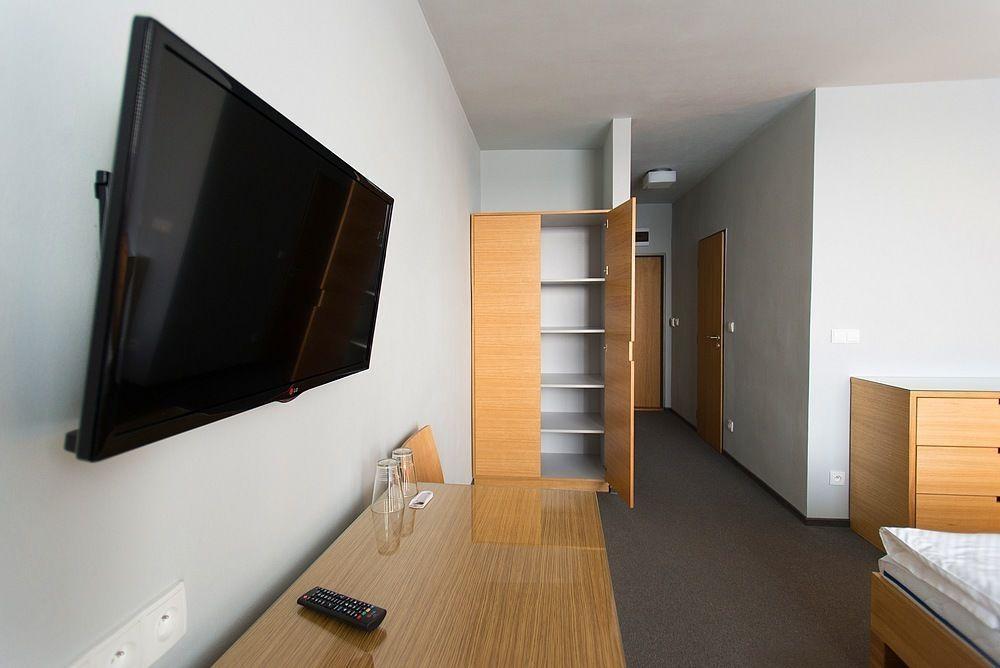 Hotel Atom Třebíč Zewnętrze zdjęcie
